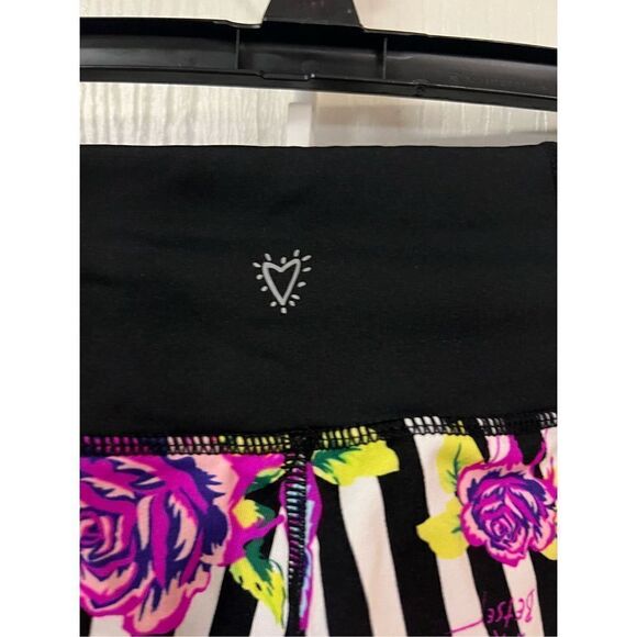 Betsy Johnson Performance Leggings - Picture 4 of 7